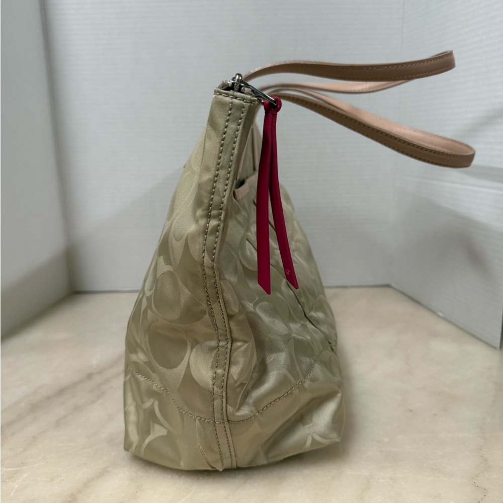 SOLDCoach Cream and Pink Tote Bag - Picture 4 of 8